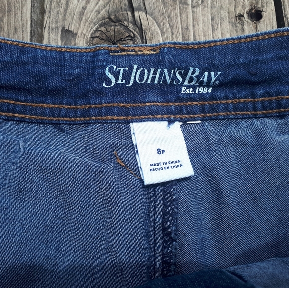 Vintage medium wash jean skirt with shorts - Picture 5 of 6